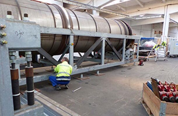 MASCHINEN-TRANSPORTEUND GROBMONTAGEN